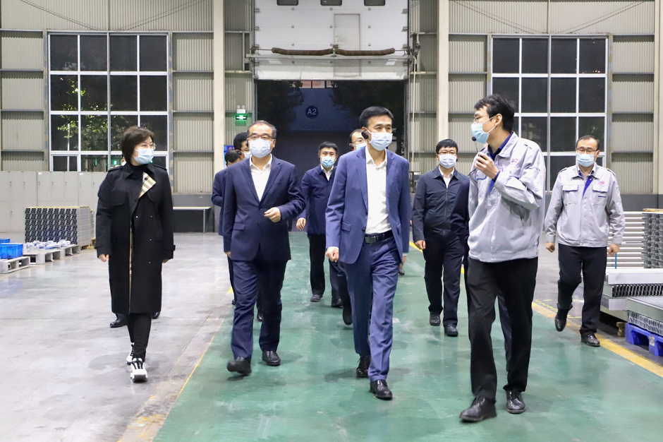 濱州市委副書記、市長李春田一行來山東三星集團調研
