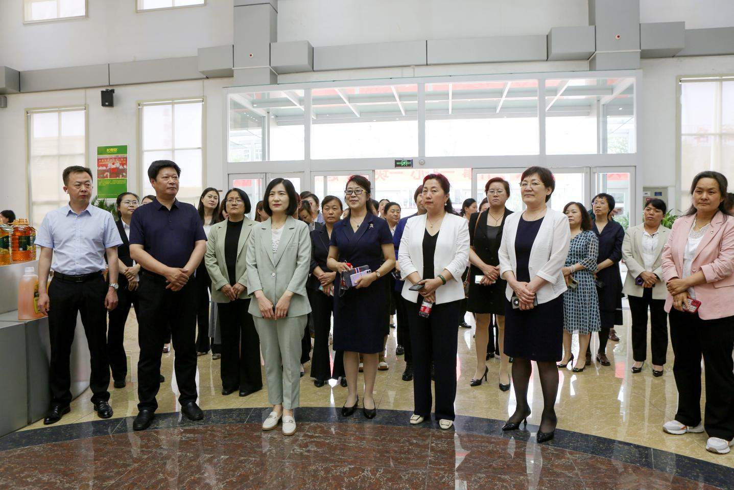 鄒平市女企業家協會走進山東三星集團觀摩交流