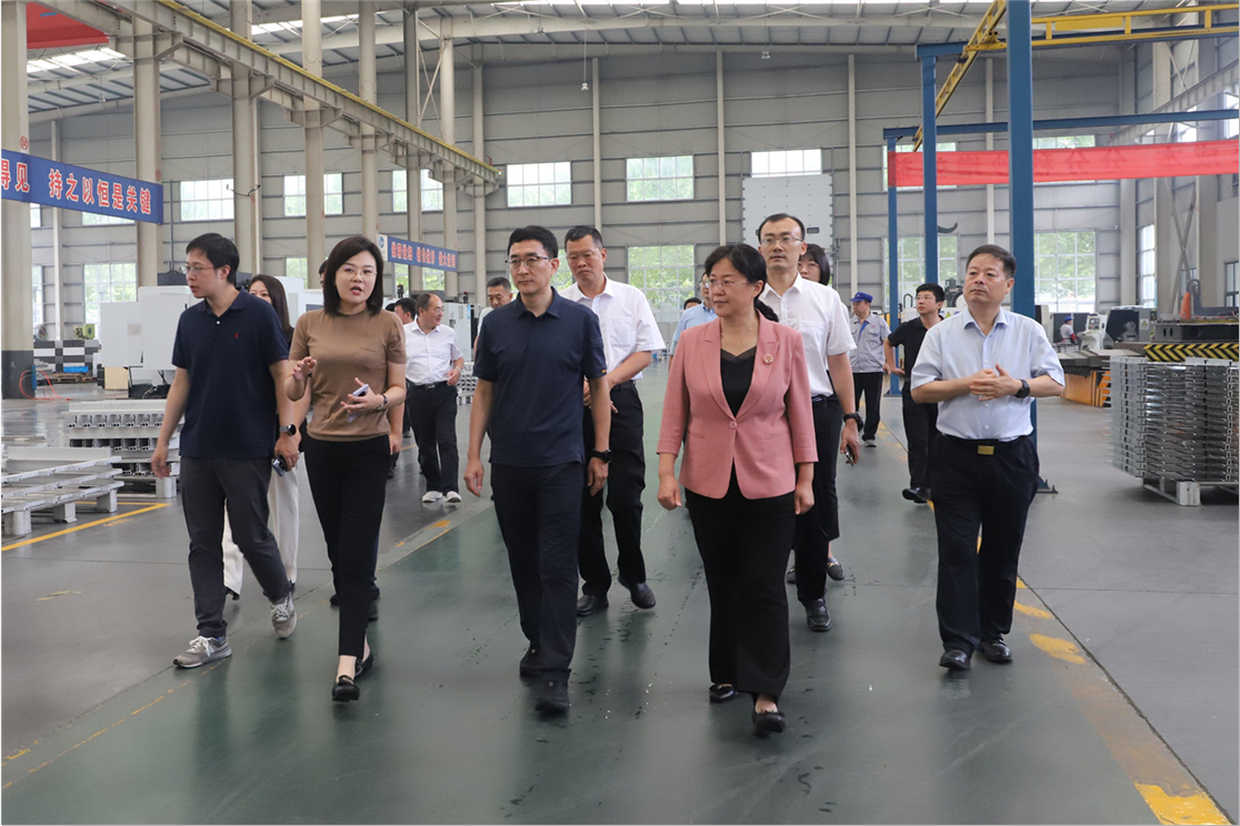 國家發改委體改司副司長蔣毅一行來山東三星集團調研指導工作