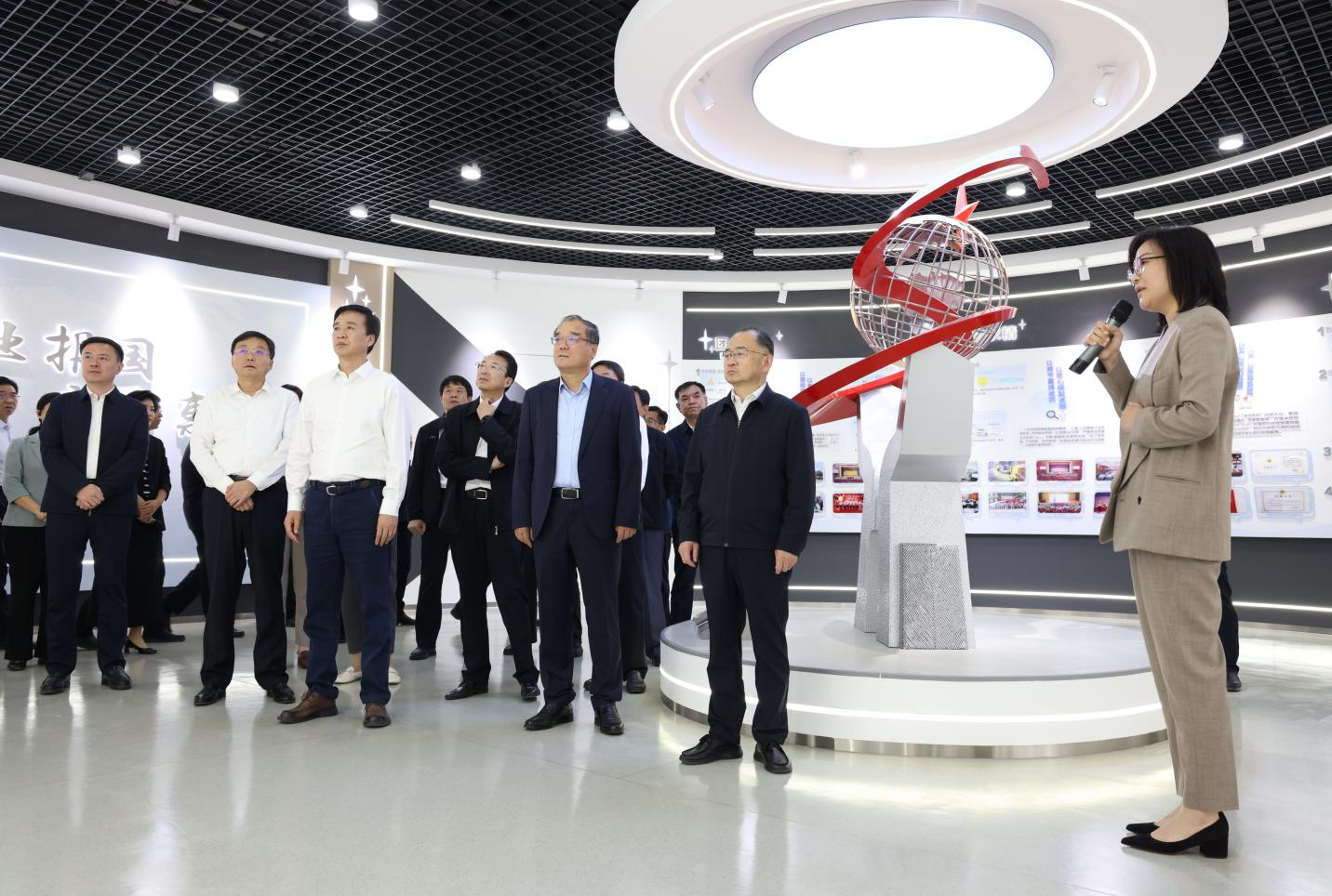 濱州市黨建統領鄉村振興現場推進會來山東三星集團觀摩