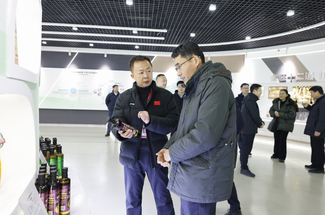中國糧食研究培訓中心調研組來山東三星集團調研