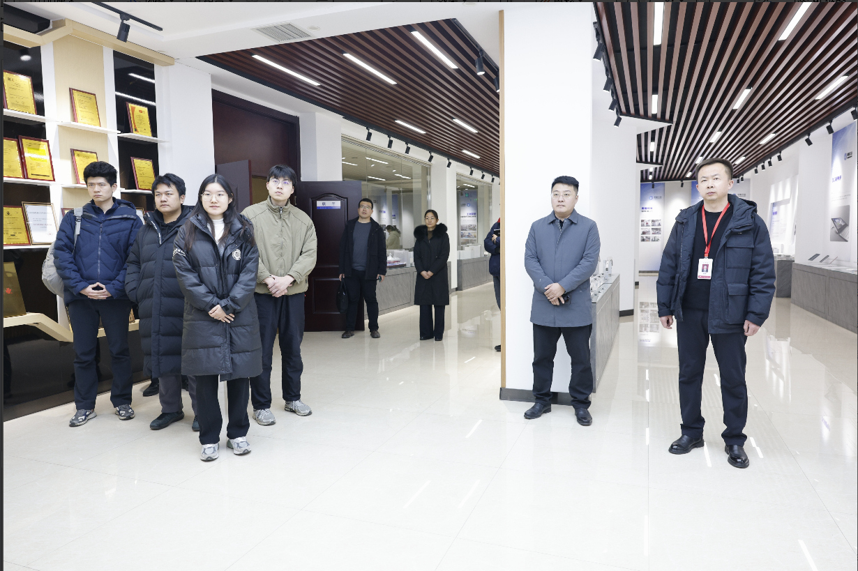 北京大學、中國科學技術大學“先鋒計劃”寒假社會實踐團來山東三星集團調研