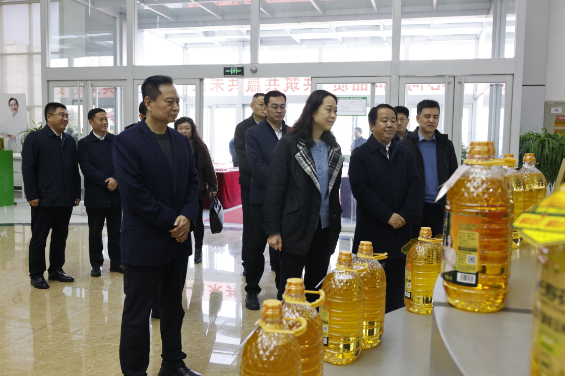 省市場監管局黨組成員、副局長郭朝波一行來山東三星集團調研